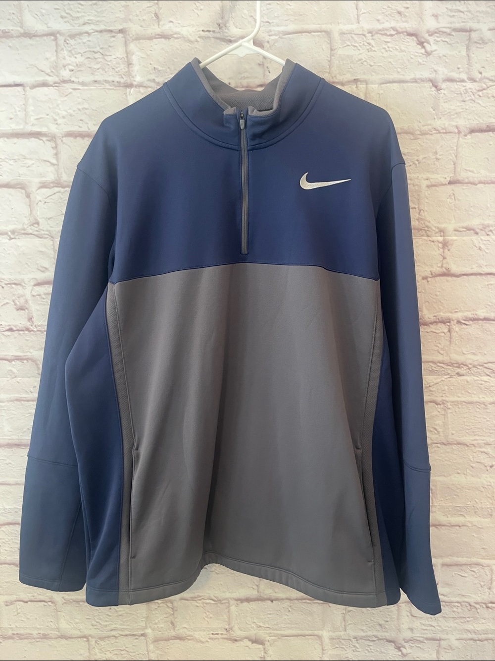 Nike Men’s Navy & Gray Half-Zip Performance Pullover